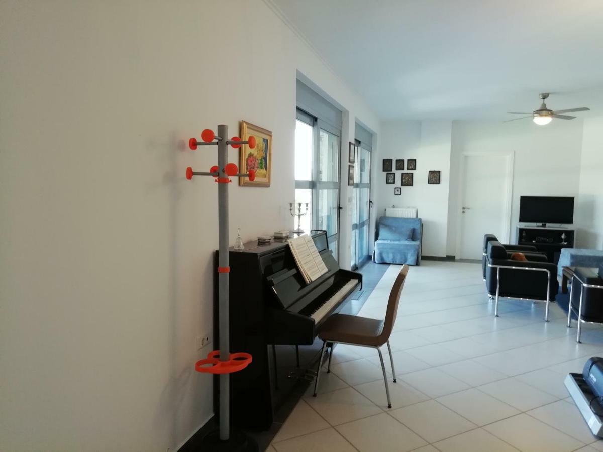 Dimitra Hotel ราฟีนา ภายนอก รูปภาพ