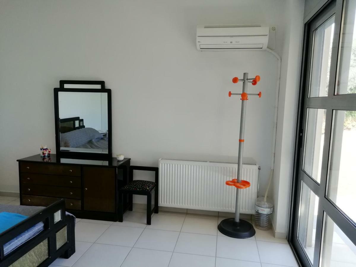 Dimitra Hotel ราฟีนา ภายนอก รูปภาพ